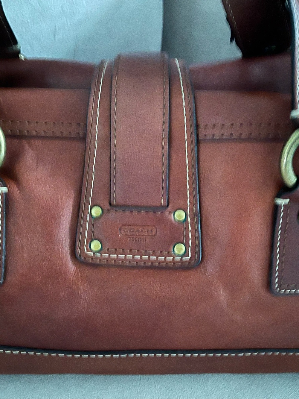Coach Legacy Mandy satchel leather with brass hardware. Pre-Owned condition-Good - Picture 9 of 16